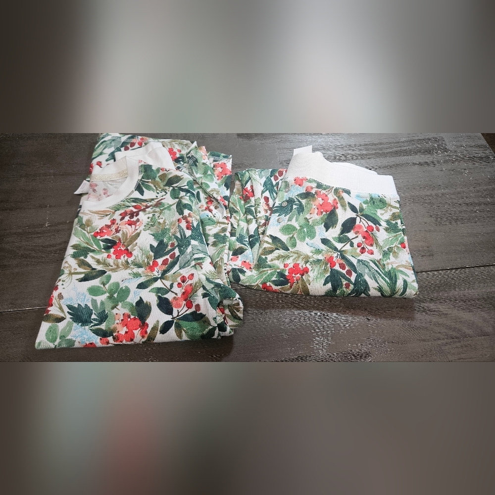 Cute Christmas PJ's (Medium) NWT